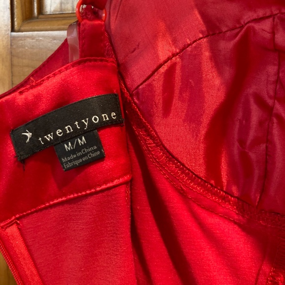 Red Cocktail Dress Brand: Twentyone Adjustable Straps Size M - Picture 4 of 6